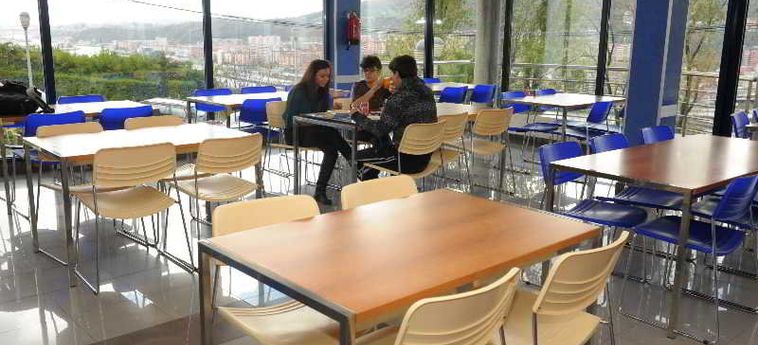 Bilbao Aterpetxea Hostel:  BILBAO