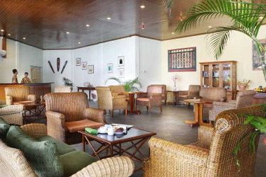 Hotel Mayang Sari Beach Resort:  BINTAN ISLAND