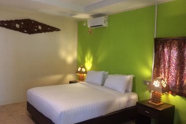 Hotel New Marjoly Beach &Amp; Resort Bintan Island: Photo 