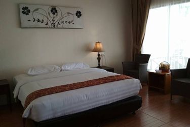 Hotel New Marjoly Beach &Amp; Resort Bintan Island: Photo 