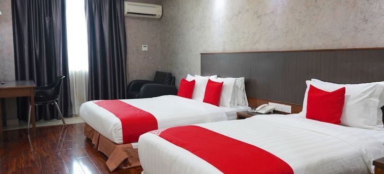 Hotel Oyo 43987 Season Inn:  BINTULU