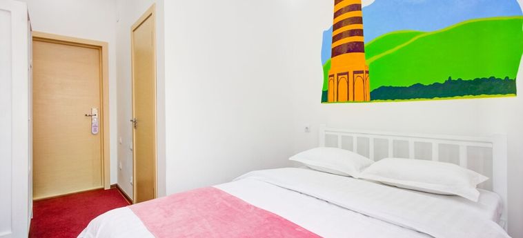 White Hotel &Amp; Hostel Bishkek : Photo 