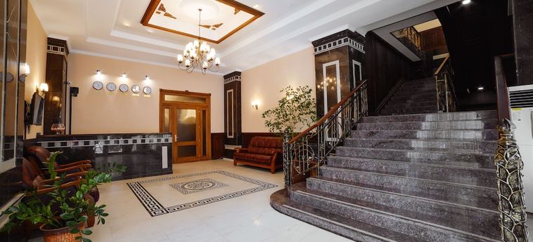 Bishkek Centrum Hotel:  BISHKEK