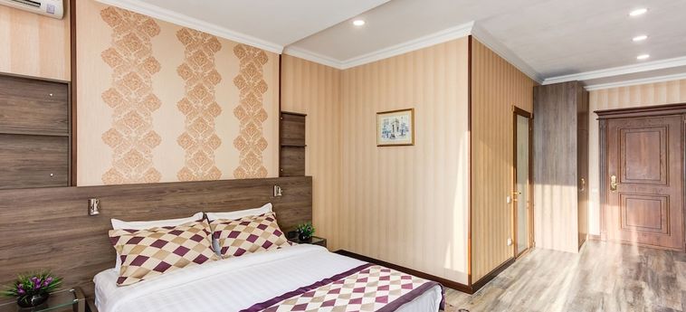 Bishkek Centrum Hotel:  BISHKEK