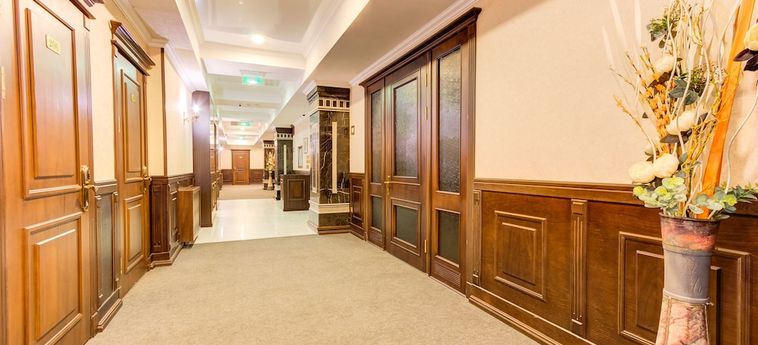 Bishkek Centrum Hotel:  BISHKEK