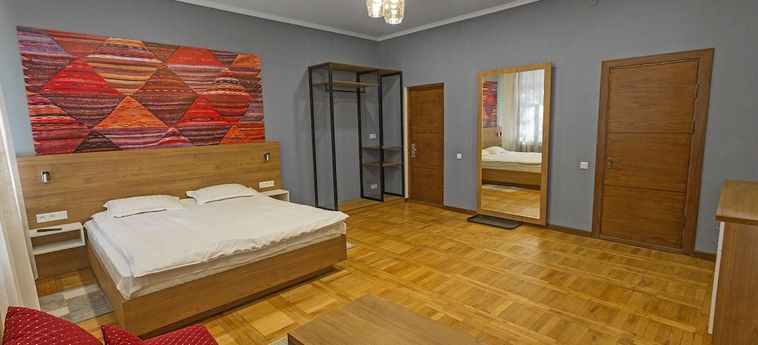 Koisha Hostel:  BISHKEK