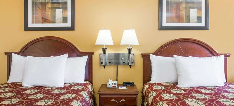 Hotel Days Inn By Wyndham Blakely:  BLAKELY (GA)