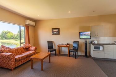 Hotel Waterfront Motels:  BLENHEIM