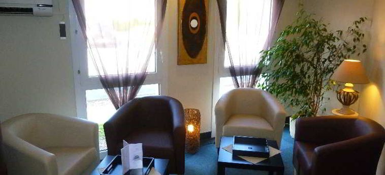 Hotel Hôtel Le Cosy Blois Nord Blois : Photo 