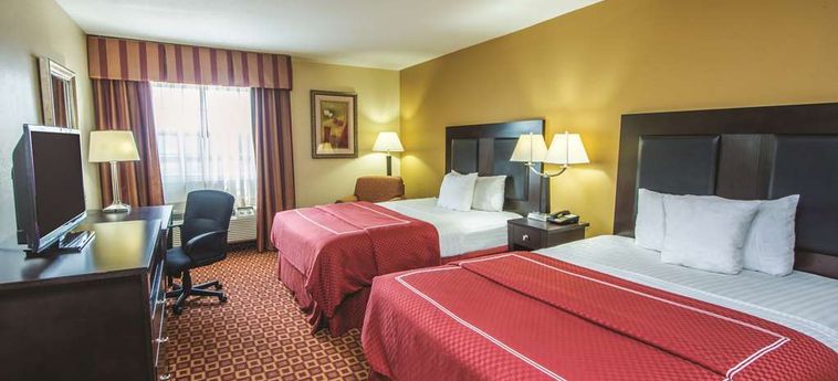 Hotel La Quinta Inn & Suites By Wyndham Blue Springs:  BLUE SPRINGS (MO)