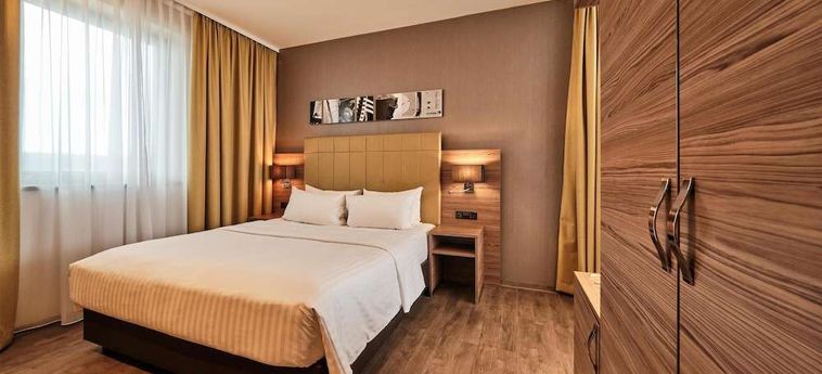 Radisson Blu Hotel, Bonn (T) Bonn: Photo 