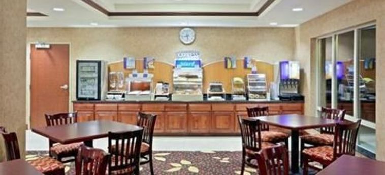 Hotel HOLIDAY INN EXPRESS & SUITES SANDPOINT NORTH