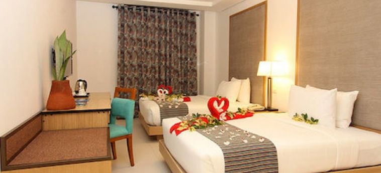 Hotel Crown Regency Courtyard Resort:  BORACAY ISLAND