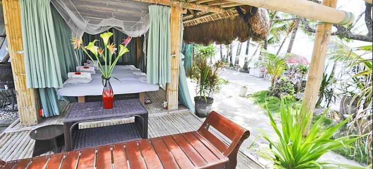 Paradise Garden Resort Hotel &Amp; Convention Center:  BORACAY ISLAND