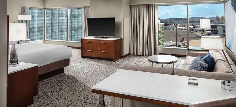 Hotel Hilton Boston Logan Airport Boston (Ma) : Photo 