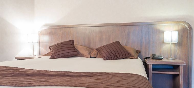 Hotel Hôtel Restaurant Laurent Perréal Bourg En Bresse: Foto 