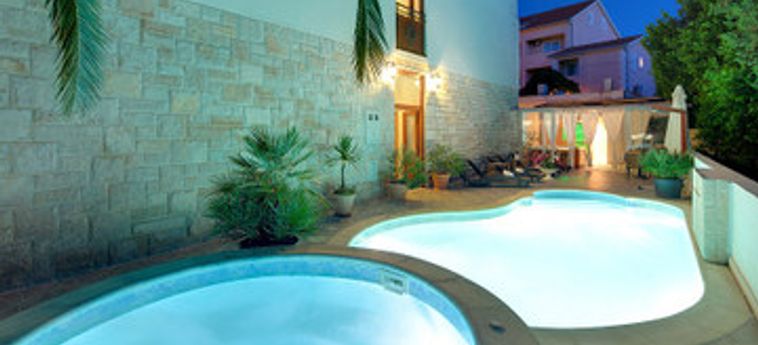 Hotel Villa Adriatica:  BRAC ISLAND - DALMATIA