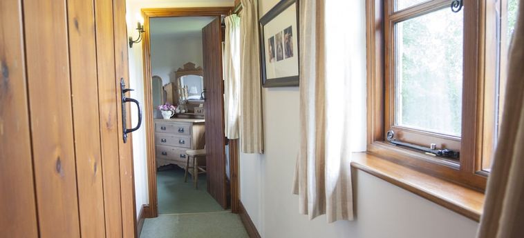 Beeches Farmhouse Rooms & Cottages:  BRADFORD ON AVON