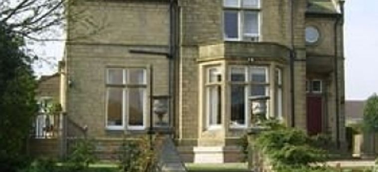 The Manor Cullingworth - Guest House:  BRADFORD