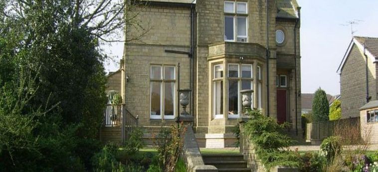 The Manor Cullingworth - Guest House:  BRADFORD