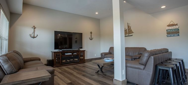 Hotel All Decked Out 9 Bedroom Home By Redawning Branson (Mo) : Photo 