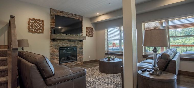 Hotel All Decked Out 9 Bedroom Home By Redawning Branson (Mo): Photo 