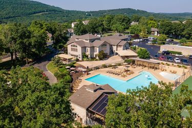 Hotel Wimbledon Pointe:  BRANSON (MO)