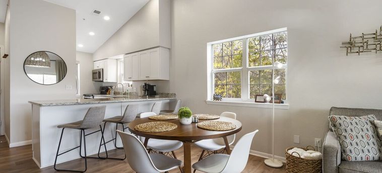 Whiskey's Hillside Retreat Branson (Mo) : Photo 