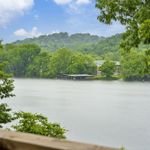 THAT LAKEFRONT TANEYCOMO HOUSE 5 Stars