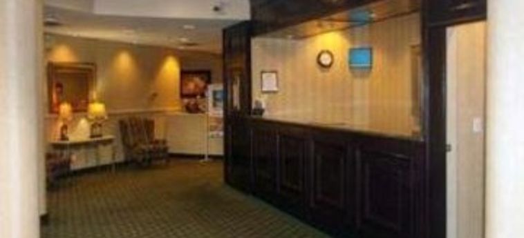 Hotel Quality Inn & Suites:  BRANTFORD - ONTARIO