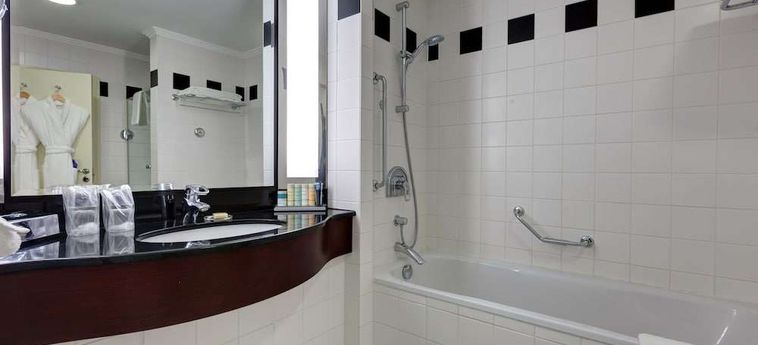 Hotel Radisson Blu Carlton Bratislava: Foto 