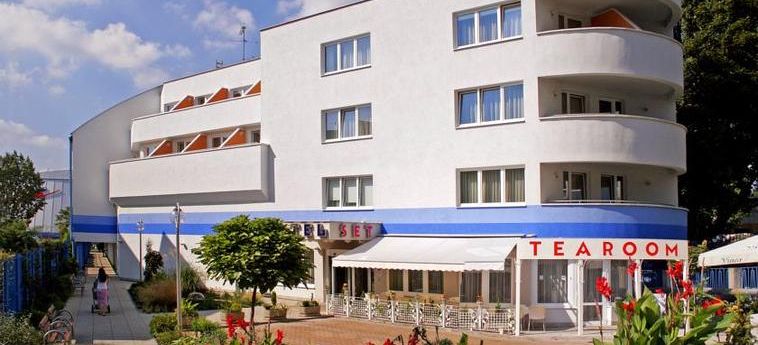 Hotel Set:  BRATISLAVA