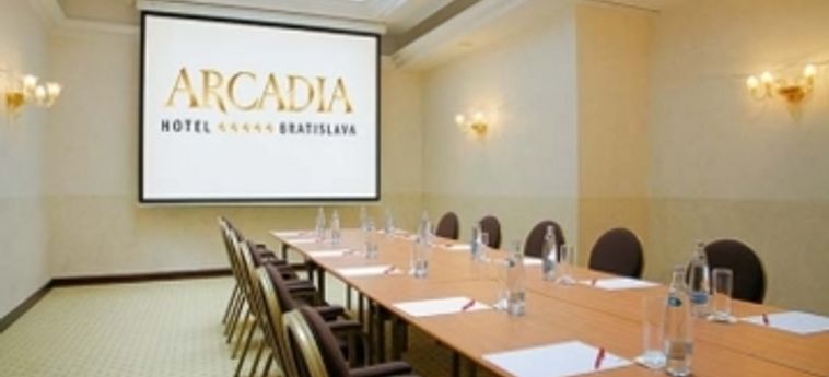 Hotel Arcadia Bratislava:  BRATISLAVA