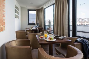 Ac Hotel By Marriott Bratislava Old Town Bratislava: Photo 