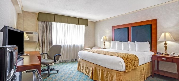 Hotel Baymont Inn & Suites Bremerton Wa:  BREMERTON (WA)