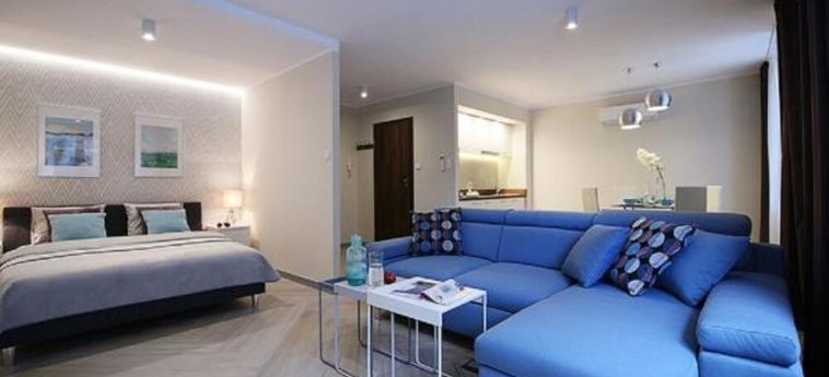 Hotel Absynt Apart Wierzbowa:  BRESLAU