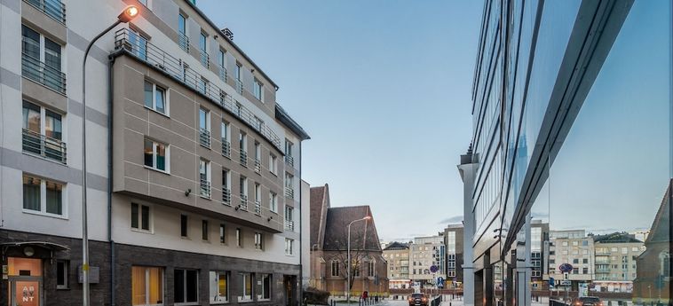 Hotel Absynt Apart Wierzbowa:  BRESLAU