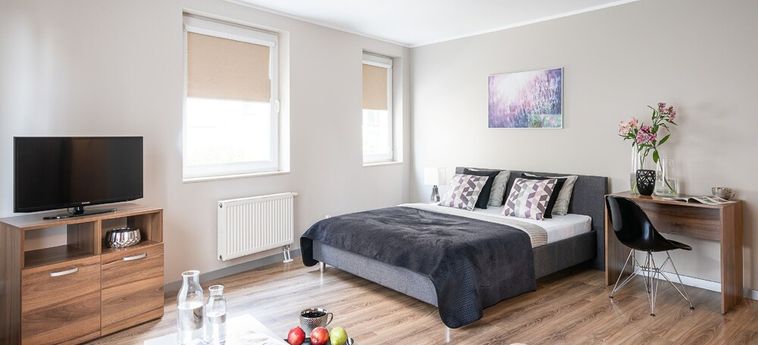 Hotel Absynt Apart Wierzbowa:  BRESLAU