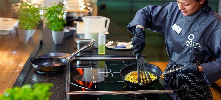 Q Hotel Plus Wroclaw Bielany Breslavia: Foto 