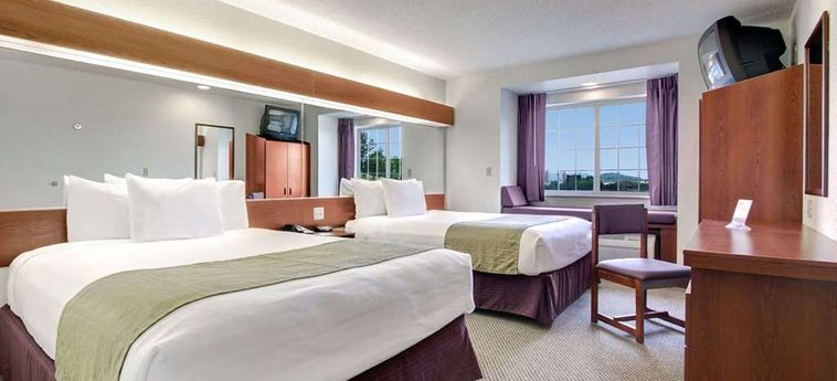 Hotel Microtel Inn & Suites By Wyndham Bridgeport:  BRIDGEPORT (WV)