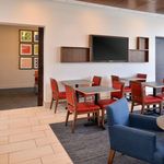 HOLIDAY INN EXPRESS & SUITES BRIGHTON SOUTH - US 23 2 Stars
