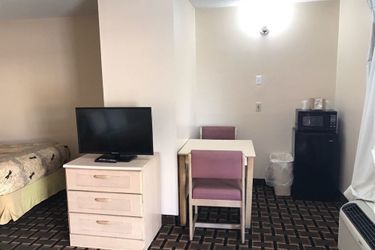 Hotel Guest Cottage And Suites:  BRUNSWICK (GA)