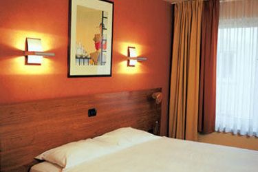 Hotel Nh Bruxelles Grand Place Arenberg:  BRUSSELS