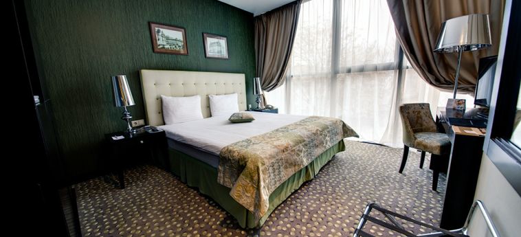 Hotel Golden Tulip Victoria Bucharest:  BUCAREST