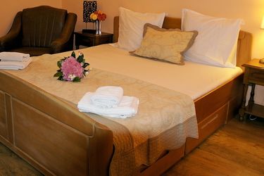 Hotel Agentia H Accommodation:  BUCHAREST