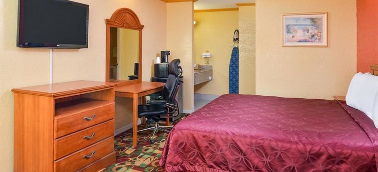 Hotel Americas Best Value Inn Buda:  BUDA (TX)