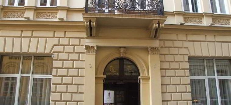 Hotel Residence Baron:  BUDAPEST