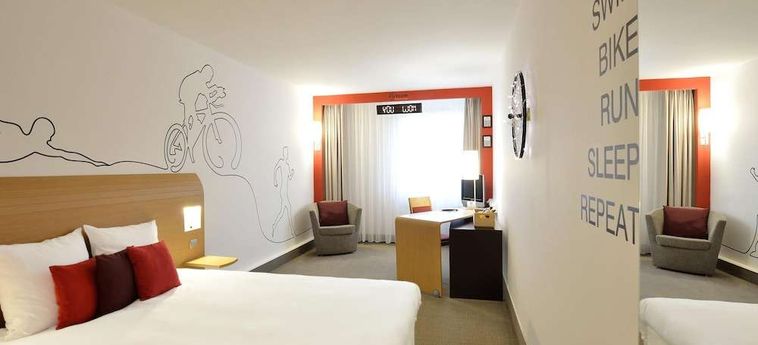 Hotel Novotel Budapest City &Amp; Budapest Congress Center  Budapest: Photo 