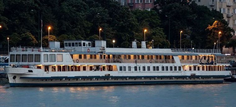 Hotel Fortuna Boat:  BUDAPEST
