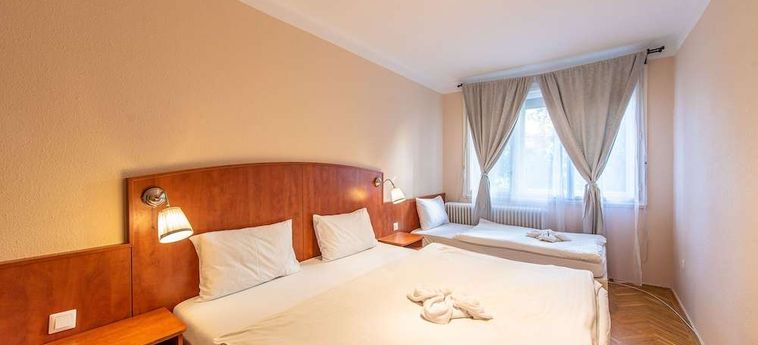 Korona Pension Hotel Budapest:  BUDAPEST